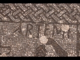 08475 ostia - regio v - insula iii - caseggiato dei lottatori (v,iii,1) (haus der ringer) - vestibulum - mosaik - inschrift - artemi(dorus).jpg